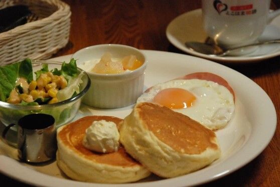 都筑区のカフェは モーニングのボリュームも満点です